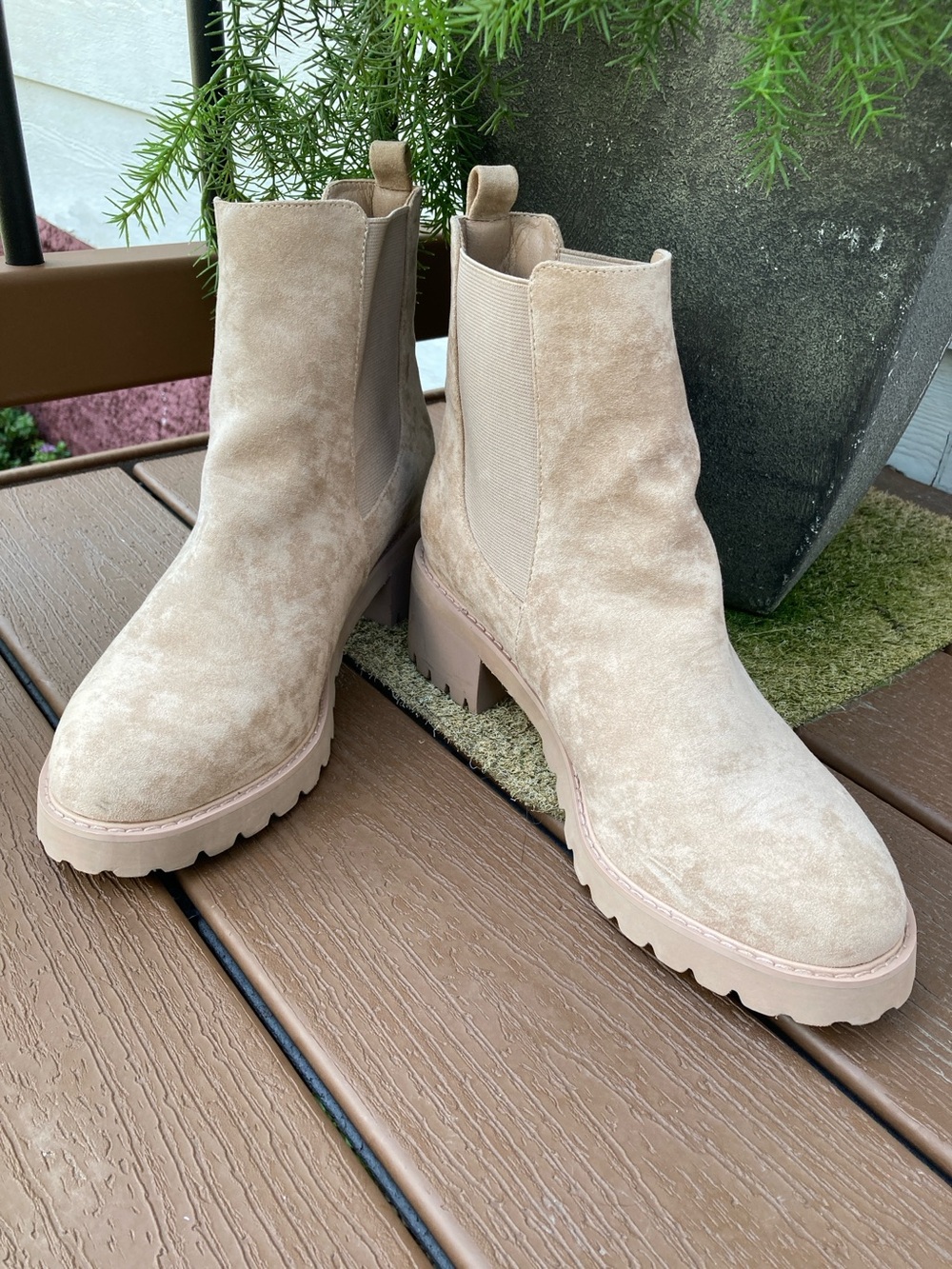 Lane Bryant Size 12W tan faux suede chunky lug sole ankle boots